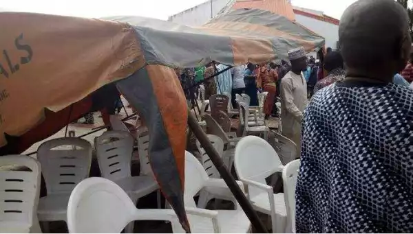 Angry Youths Collapse Canopy At Senator Isiaka Adeleke